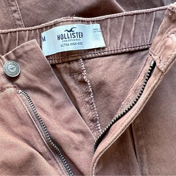 Hollister Cargo Pants - Picture 3 of 4